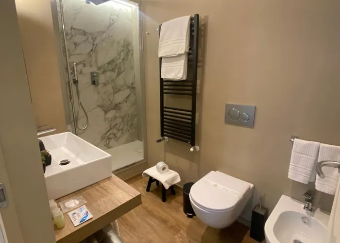 Casa Leoncino 4*